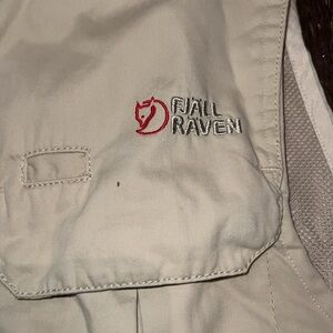 Vintage Cream Colored Fjällräven Gilet/Vest